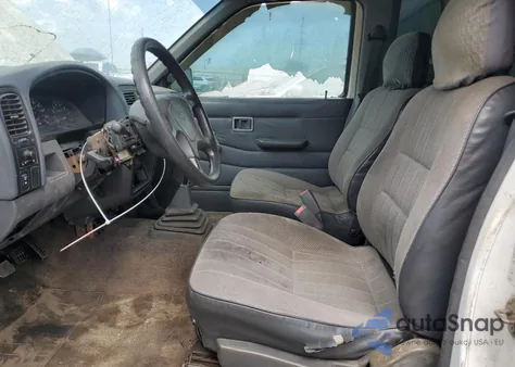 1995 Nissan Truck King Cab Se from USA, damaged, VIN 1N6HD16S2SC398574